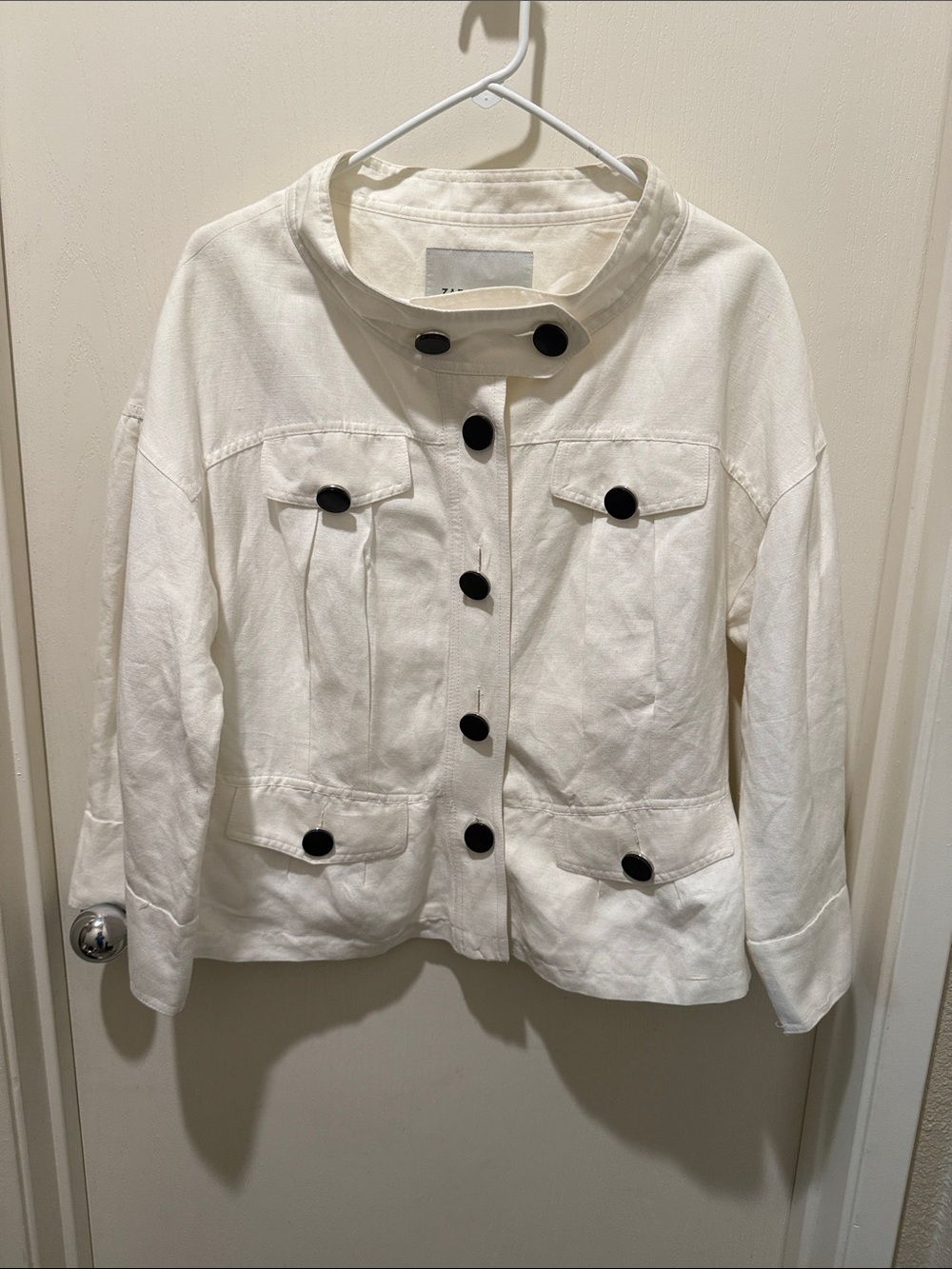 Zara White Utility Jacket with Black Buttons